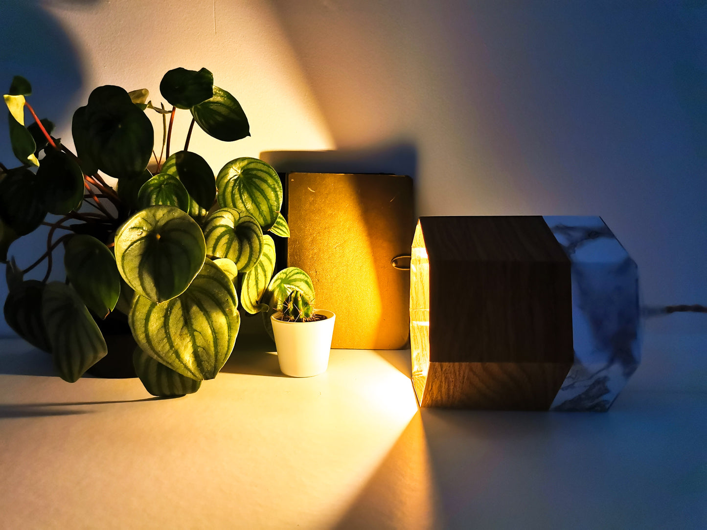 Lampe de Chevet Minimaliste couleur Marbre.
