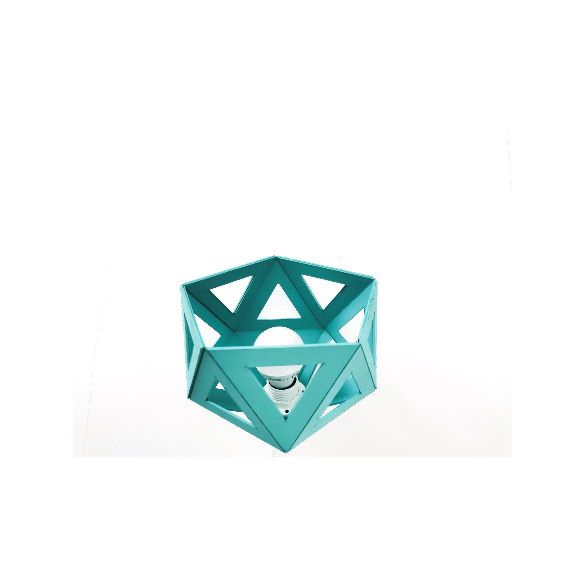 une petite lampe de chevet origami de couleur bleu menthe